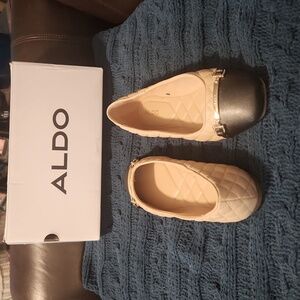 Aldo Leanne style ballerina flats size 9